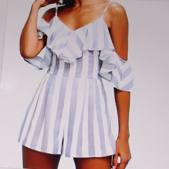 LULUS GRAY & WHITE STRIPE ROMPER MED NWOT - Picture 2 of 6